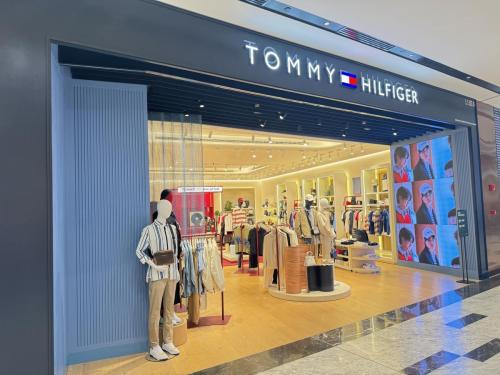 Tommy Hilfiger