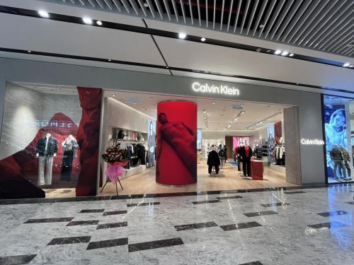 Calvin Klein 